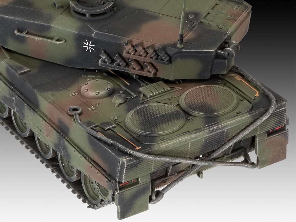 SLT 50-3 "Elefant" + Leopard 2A4